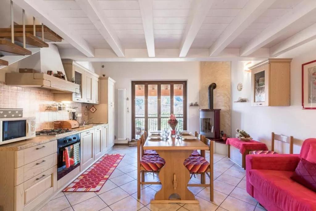 Casa Vacanze Rosalba Ferraro di Monte Baldo Exterior foto