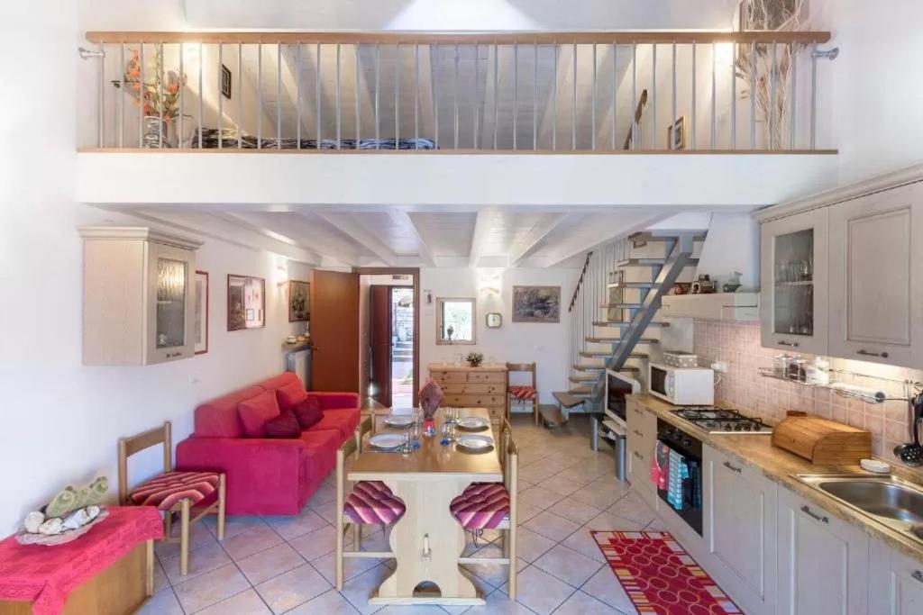 Casa Vacanze Rosalba Ferraro di Monte Baldo Exterior foto