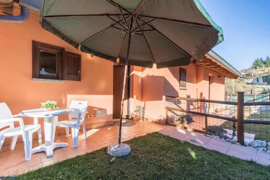 Casa Vacanze Rosalba Ferraro di Monte Baldo Exterior foto